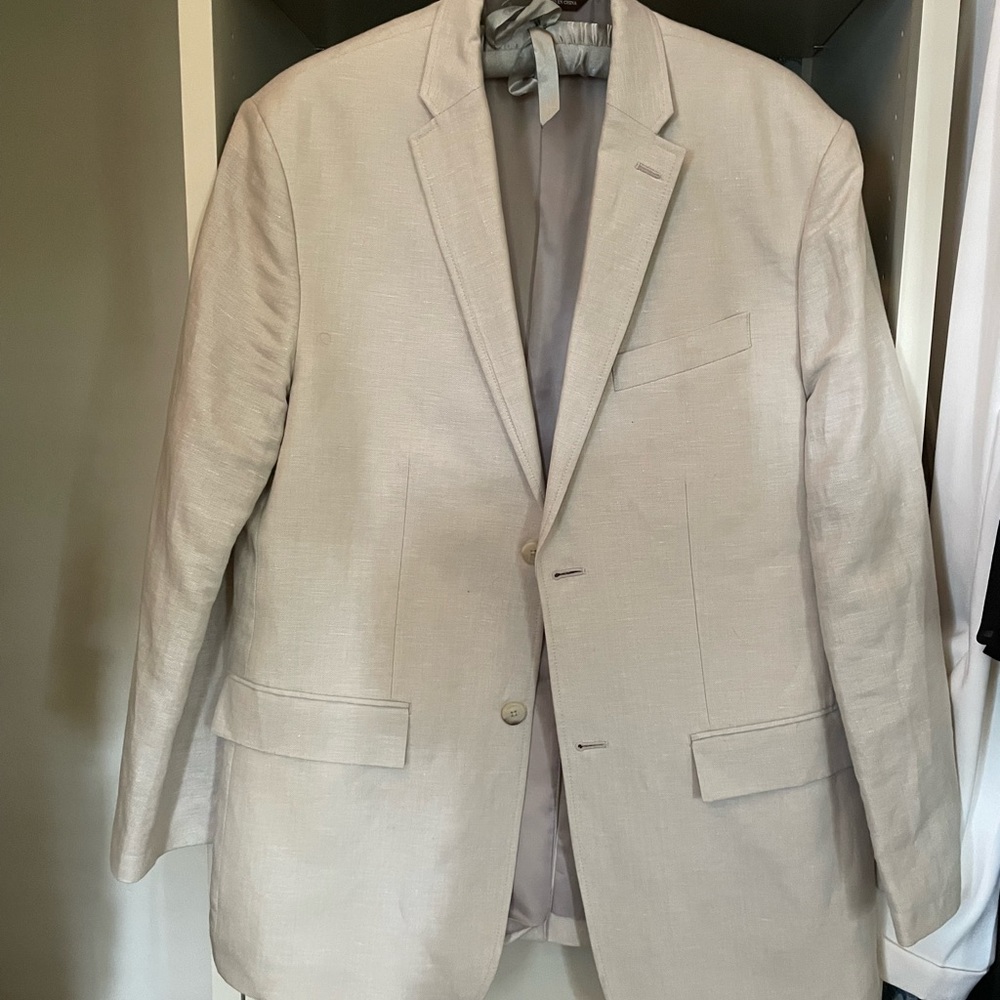 Perry Ellis men’s linen jacket. 44Regular